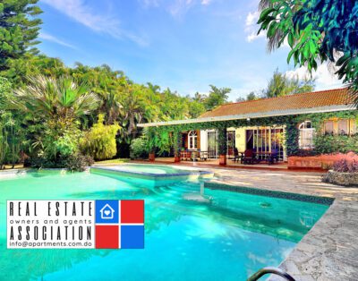Luxury Villa in Perla Marina