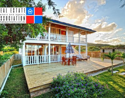 Villa on the beach Buen Hombre